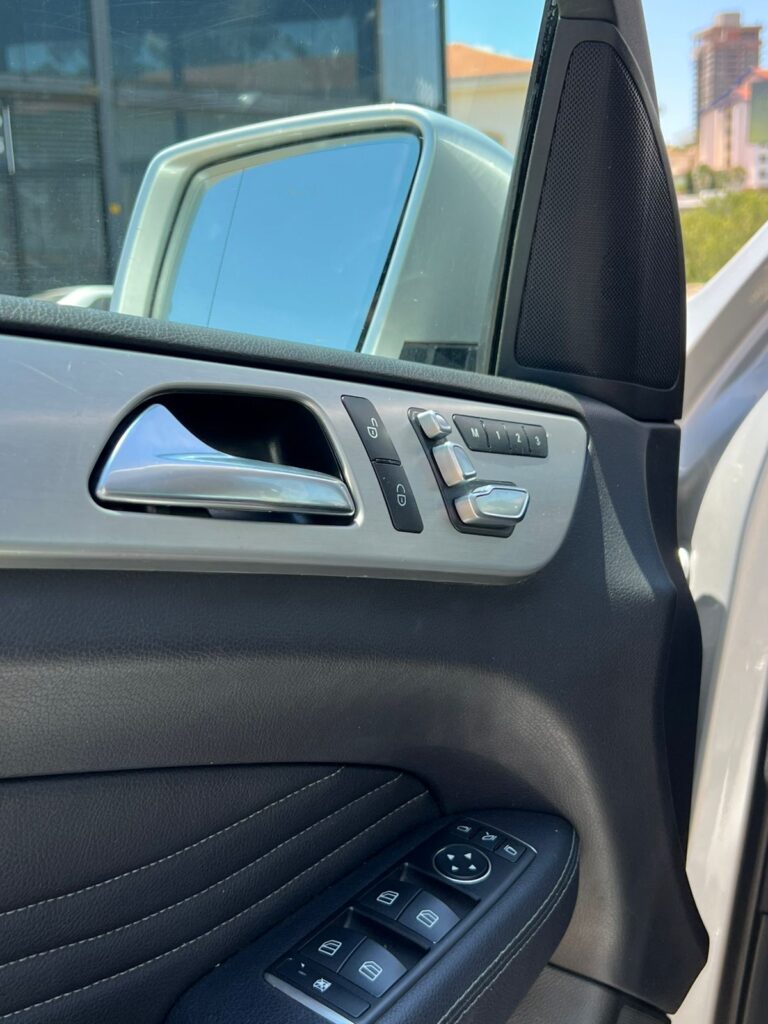 WhatsApp Image 2025-10-13 at 10.39.00 (4)