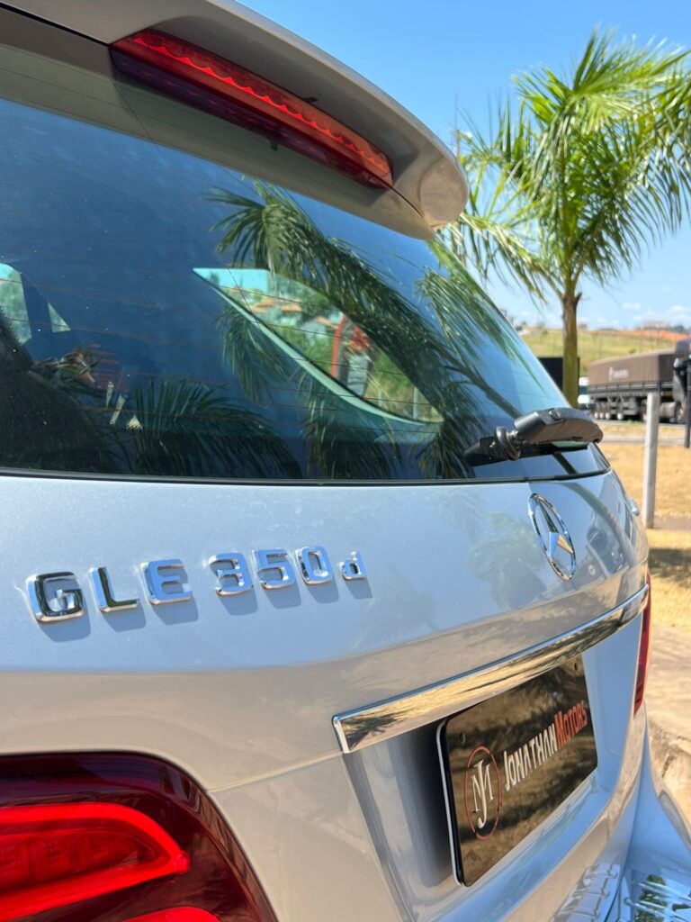 WhatsApp Image 2025-10-13 at 10.39.00