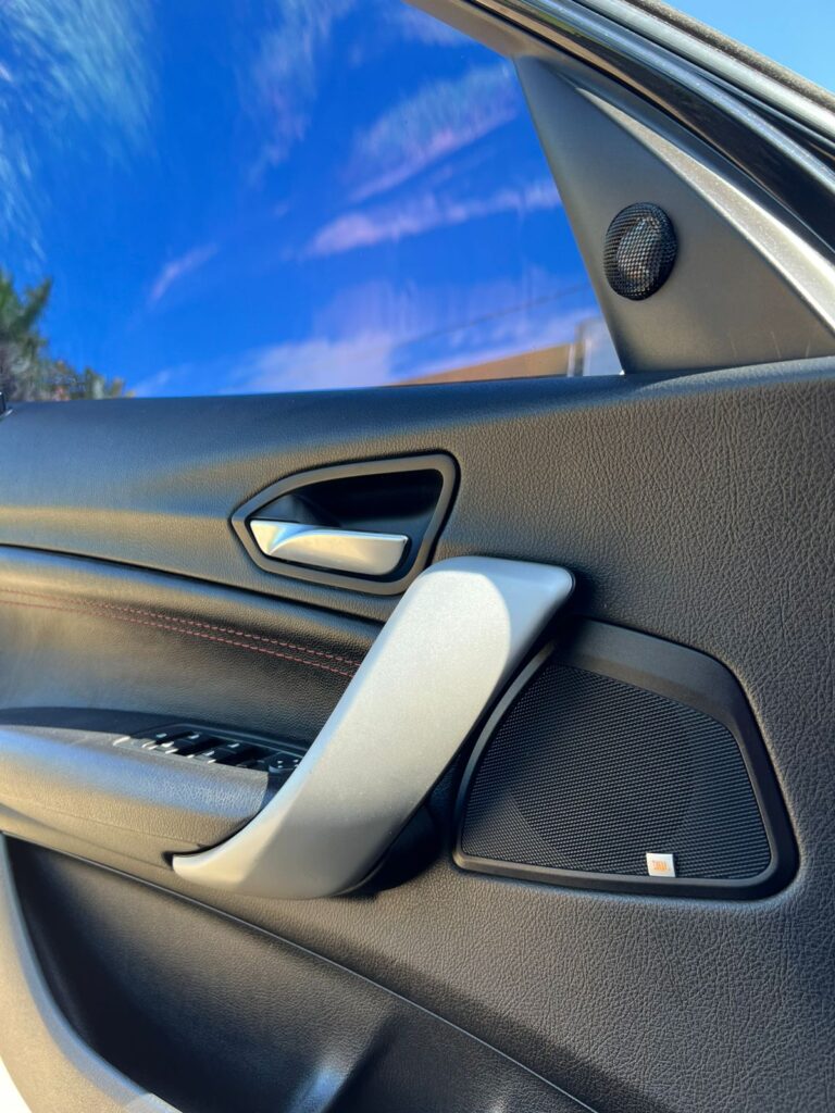 WhatsApp Image 2025-11-12 at 10.54.39 (1)